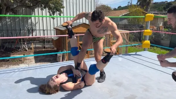 2 on 1 Intergender Low Blows match
