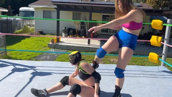 Beckie vs Tessa KO match