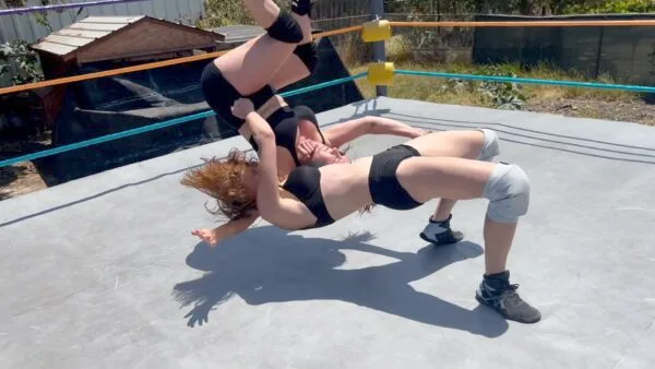Stevie vs Tessa: 2 out of 3 Falls