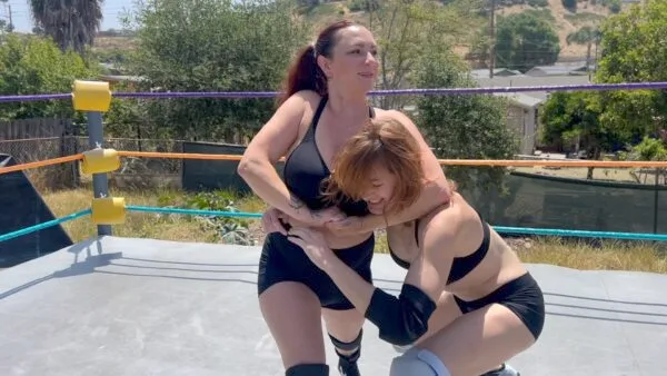 Stevie vs Tessa: 2 out of 3 Falls
