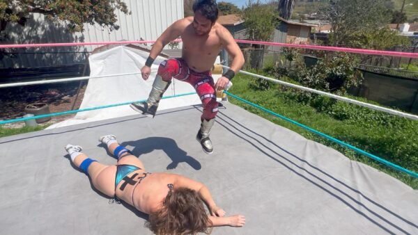KO'd Beckie Gets Squashed
