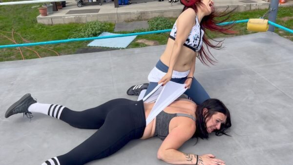 Cee Cee vs Stevie: Atomic Wedgies