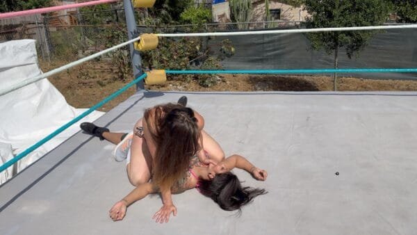MJ Gets 4 Piledrivers