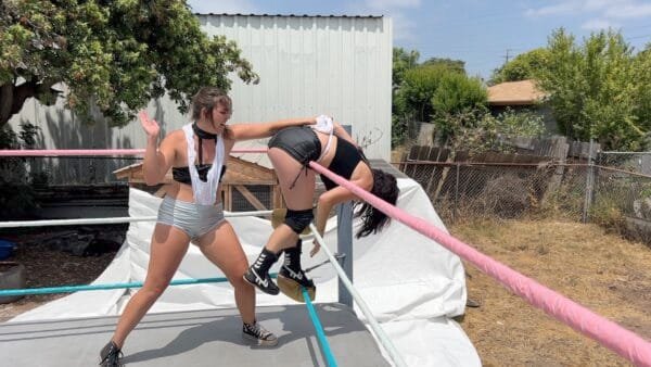 Atomic Wedgies: Kitty K vs Stevie