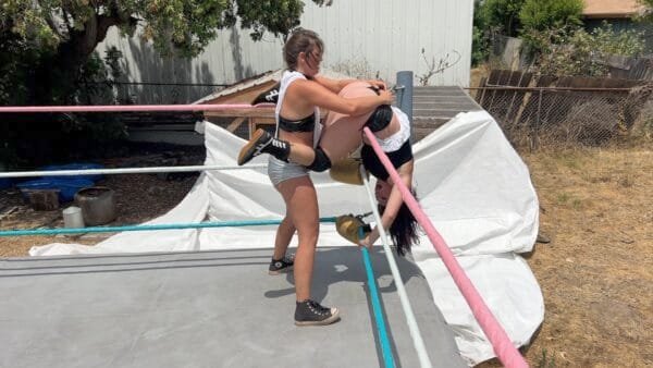 Atomic Wedgies: Kitty K vs Stevie