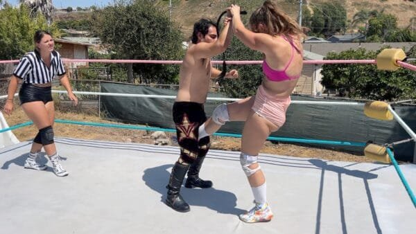 SFdomwRef10 Stinkface Domination with Ref
