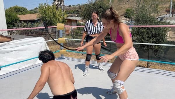 SFdomwRef11 Stinkface Domination with Ref
