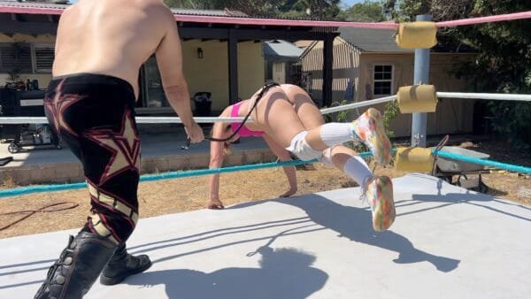 SFdomwRef12 Stinkface Domination with Ref